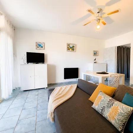 T2 Les Sablettes Piscine, Parking & Wi-fi A 250 M De La * La Seyne-sur-Mer